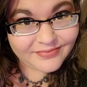 Meet your Posher, Nikki